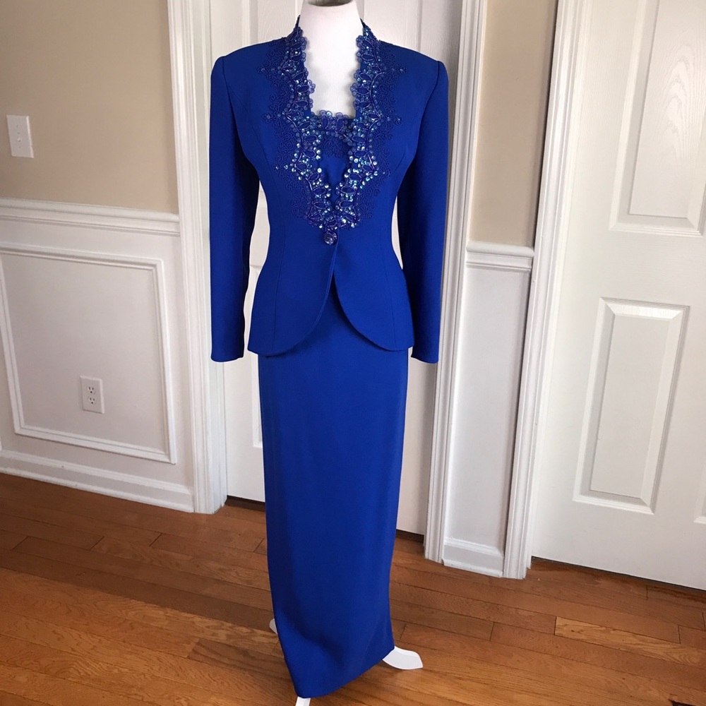 Nahdree Beaded Maxi Fornal Dress Suit